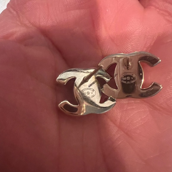 Chanel - Picture 4 of 12